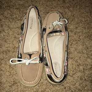 Sperry topsiders